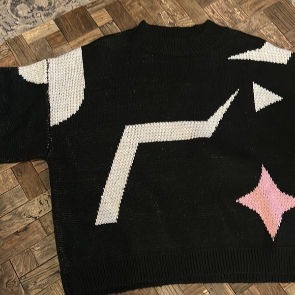 Vestique Geometeic Print Mock Neck Sweater - Picture 2 of 5